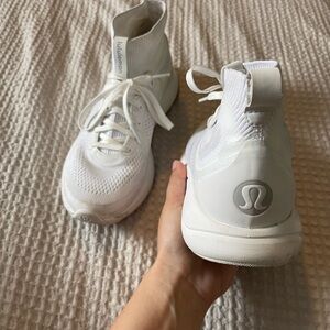 lululemon athletica women’s shoes